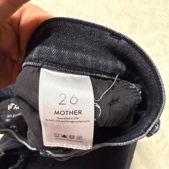 MOTHER The Hustler Ankle Fray Jeans Dark Wash Raw Hem Women's Size 26 - Picture 4 of 6